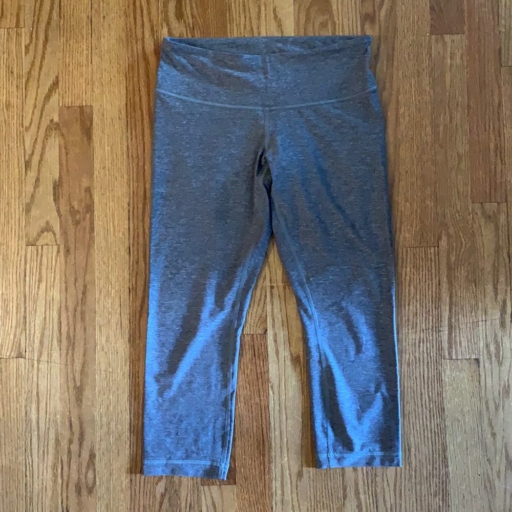 LULULEMON LEGGINGS // Size 8